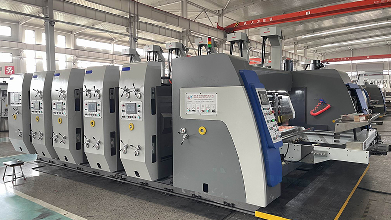 Máquina de impresora flexográfica, ranurado y plegado con apilador